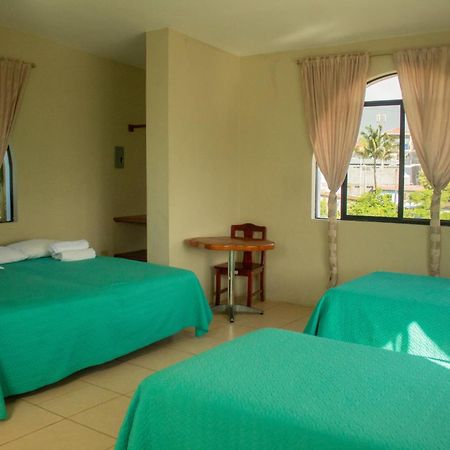 Casa De Nelly Hotel ปูแอร์โต บาเกริโซ โมเรโน ภายนอก รูปภาพ