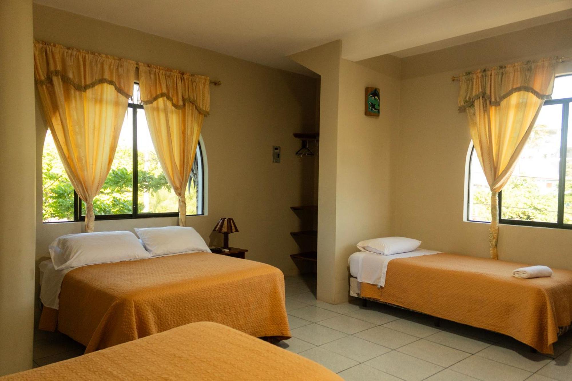 Casa De Nelly Hotel ปูแอร์โต บาเกริโซ โมเรโน ภายนอก รูปภาพ